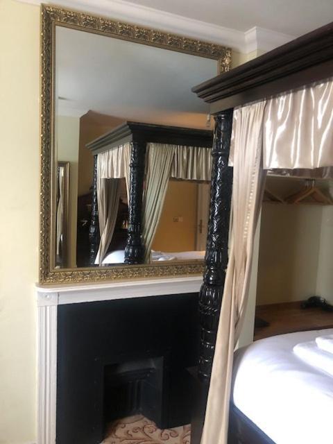 Colchester Boutique Hotel Bilik gambar